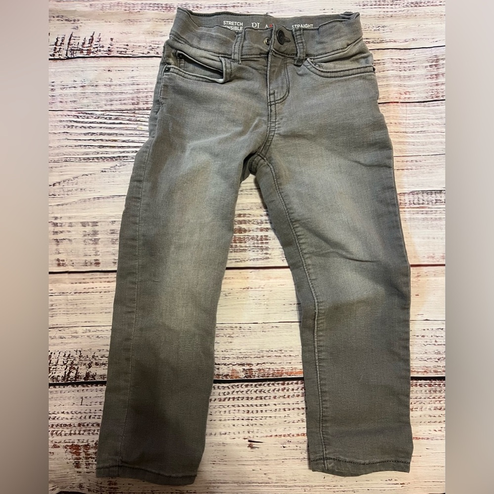 Children’s Place Boys Gray Jeans size 5